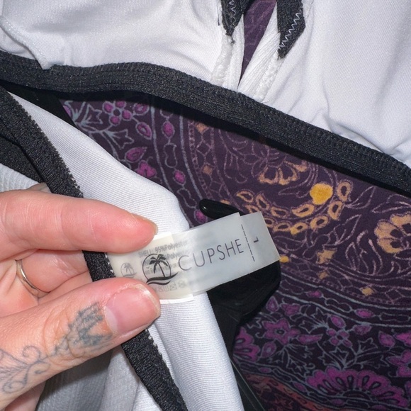 Cupshe Black and White Bikini Set - Picture 6 of 6